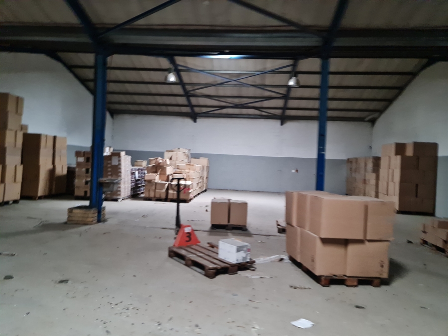 To Let commercial Property for Rent in Broadlands Western Cape